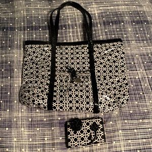 Vera Bradley black and white tote bag